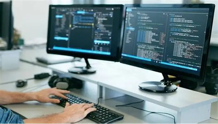 MOBILE & DESKTOP APPLICATIONS